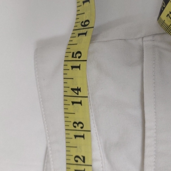 Chaps White Denim Capris, size 6 - Picture 7 of 9